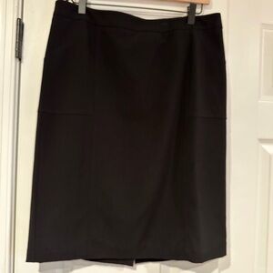 Venus Skirt with buttons detail in the back - size:12 - color:black - new
